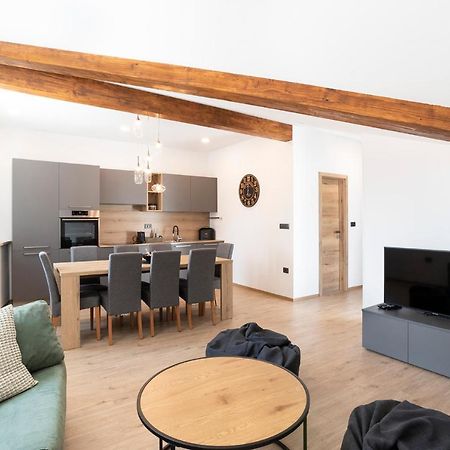 קופר Capraria Appartments In Historic Center, With Private Parking מראה חיצוני תמונה