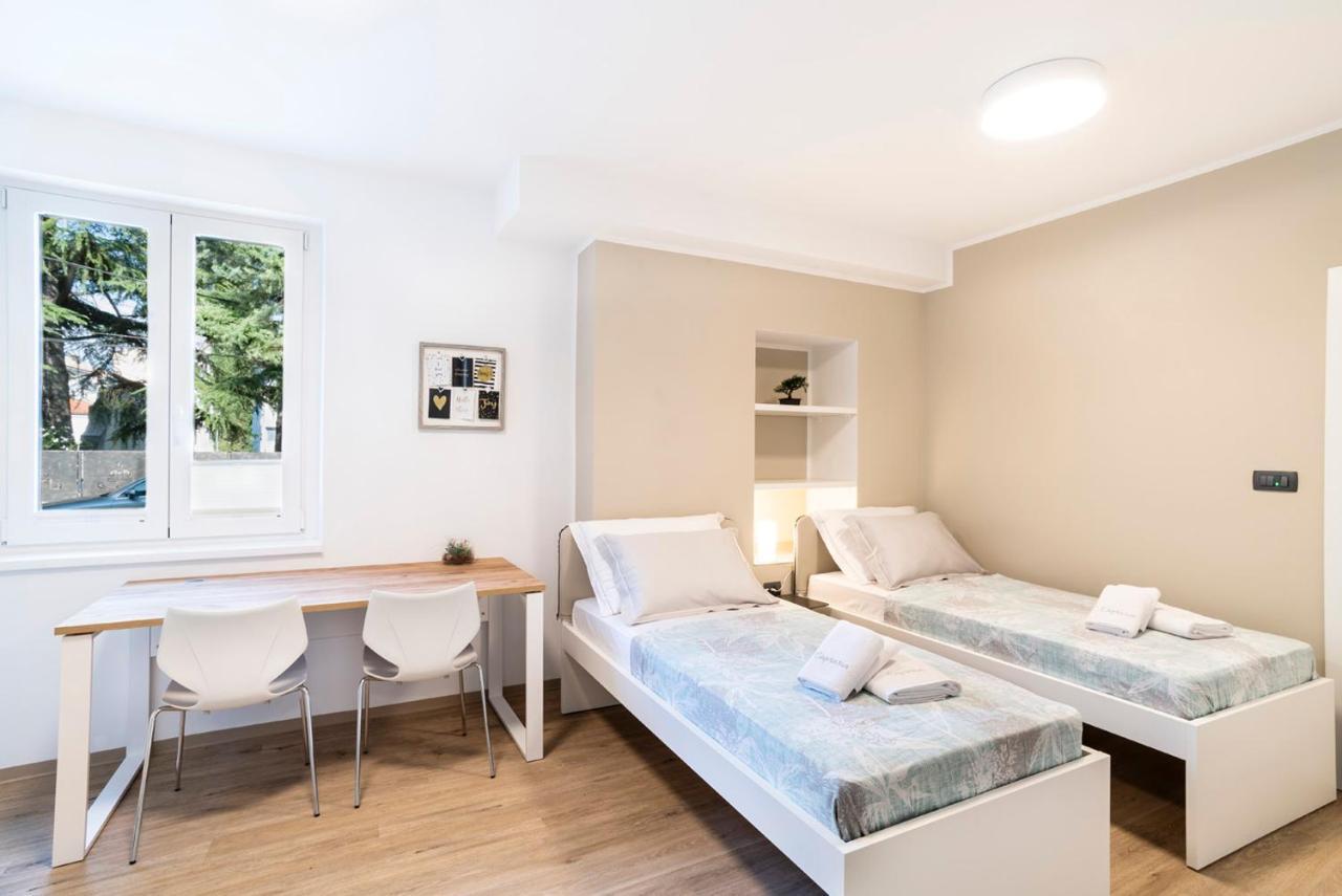 קופר Capraria Appartments In Historic Center, With Private Parking מראה חיצוני תמונה